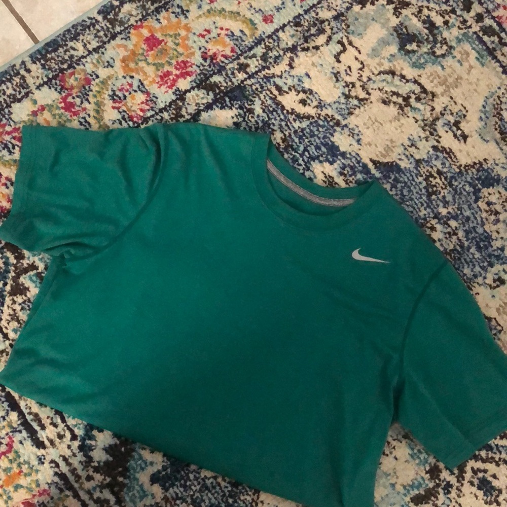Nike dry fit tee